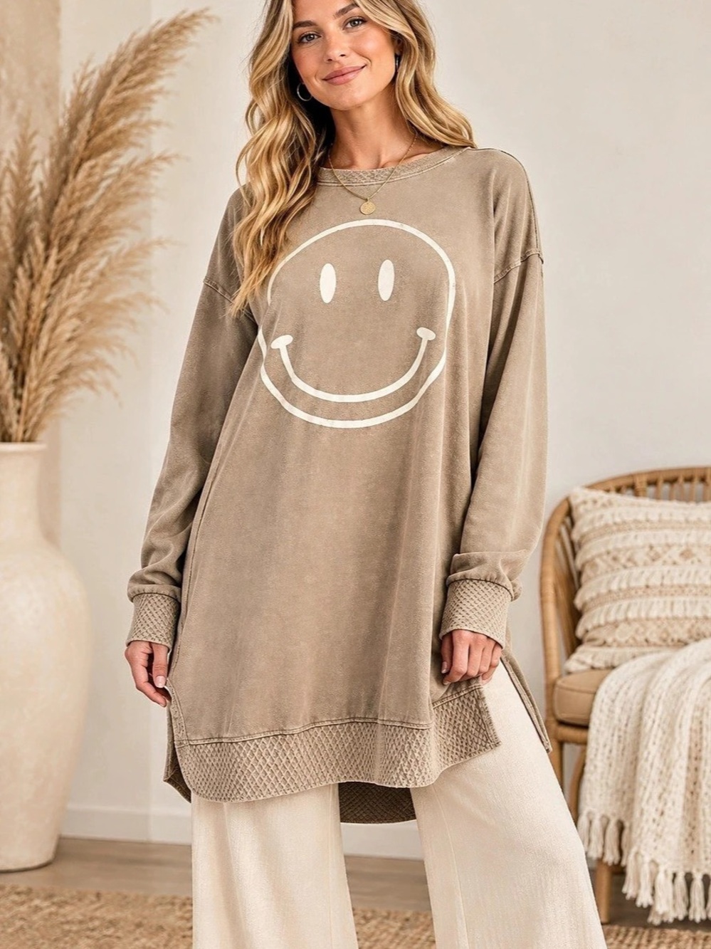 easel Smiley Oversized Sweatshirt Dress (131313) 😊 ☀️